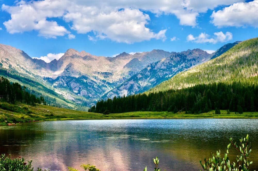 hidden gems in Colorado, alpine lake